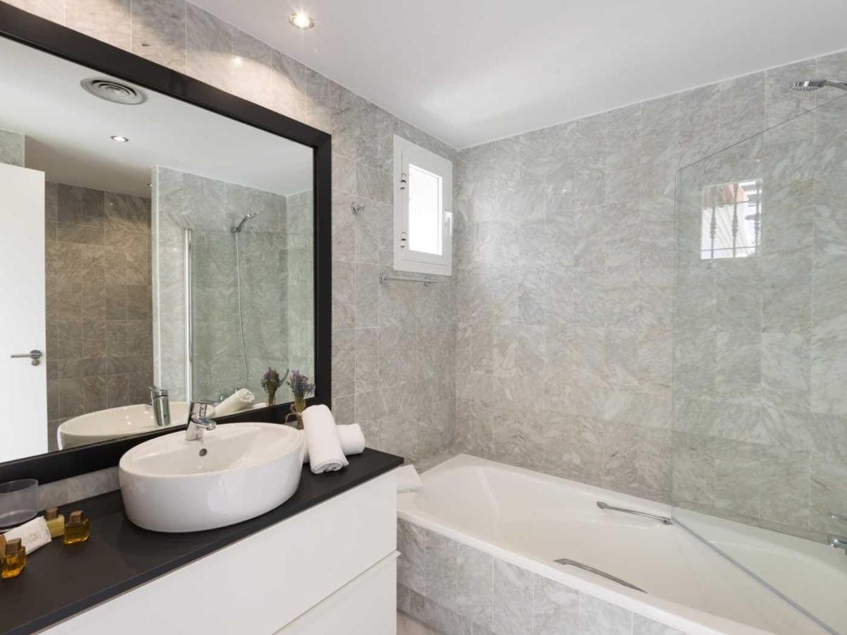 Vacation Marbella I Los Naranjos, Exquisite Penthouse Suite With Rooftop Terrace Buitenkant foto